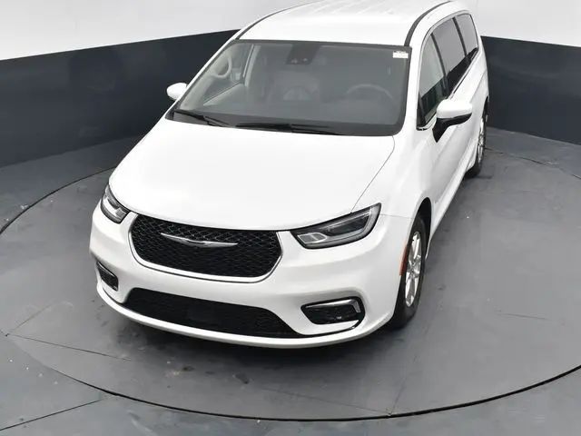 2023 Chrysler Pacifica Touring L – A Smart Choice for Modern Families