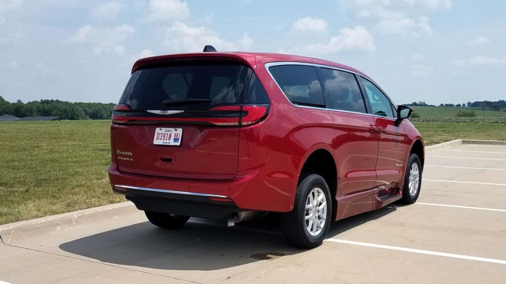 2025 Red Hot Pearl Chrysler Pacifica Select with Braun XT Wheelchair Conversion.