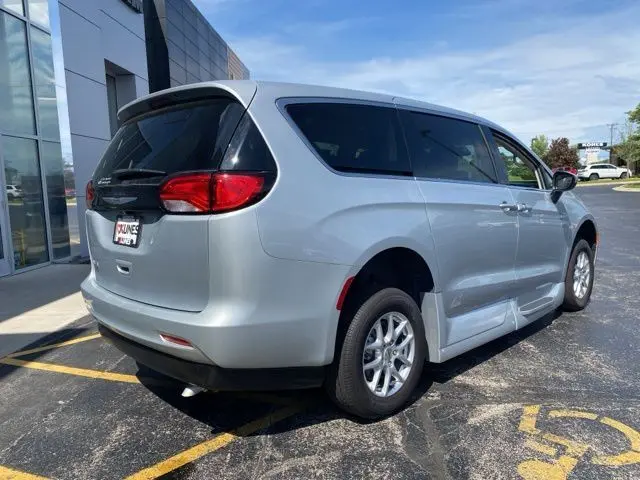 2023 Chrysler Voyager – Mobility Equipped Passenger Van in Silver Mist Clearcoat