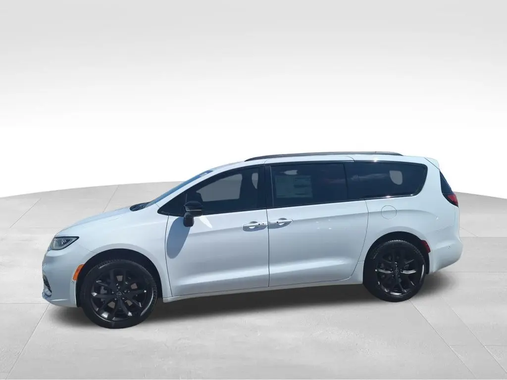 2025 Chrysler Pacifica Limited – Luxury Meets Versatility