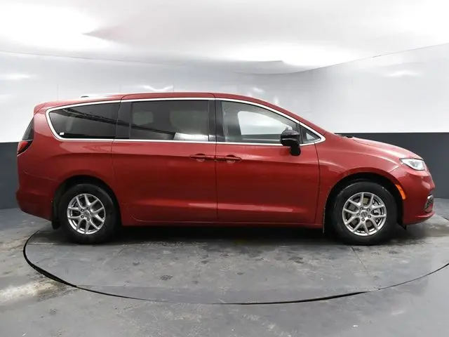 2025 Chrysler Pacifica – Bold Design, Everyday Comfort, and Intelligent Safety