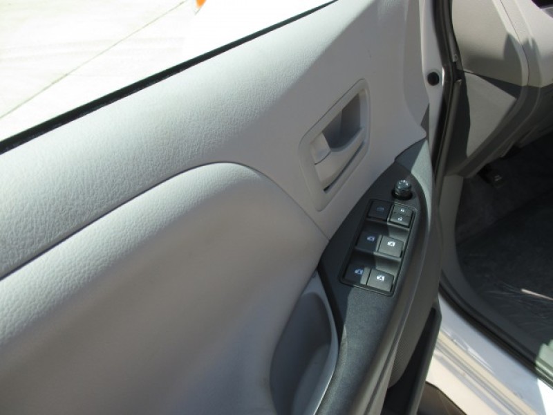 Toyota 2016 Mini Van Sienna Used Gasoline